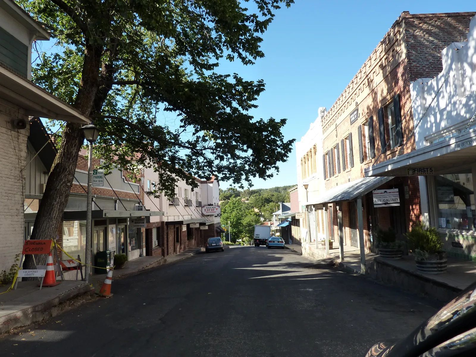 Main Street in San Andreas under the trees